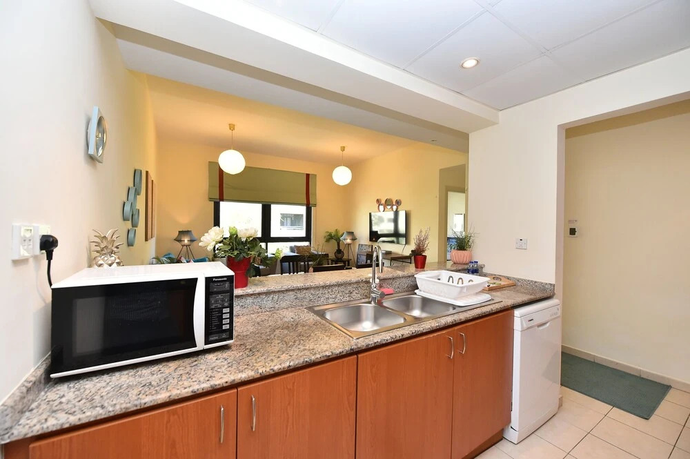 Дубай: ADN - 1 Bedroom Apartment in The Greens