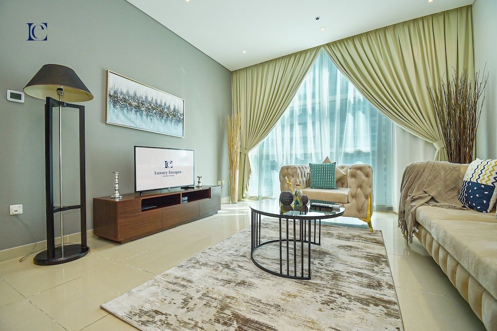 Дубай: KTH - Modern 1BR apartment Dubai Marina