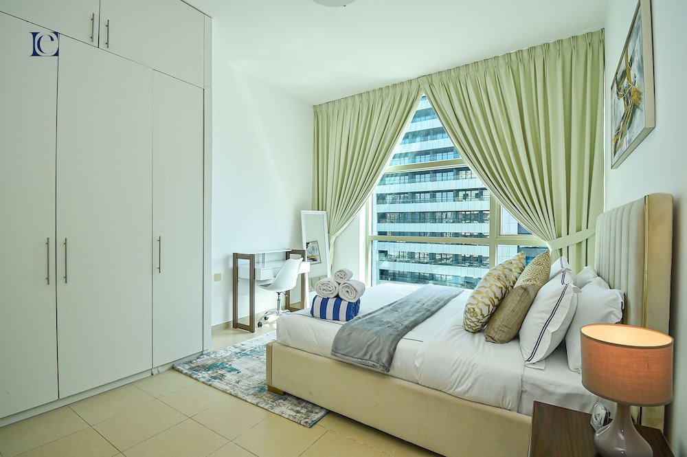 Дубай: KTH - Modern 1BR apartment Dubai Marina