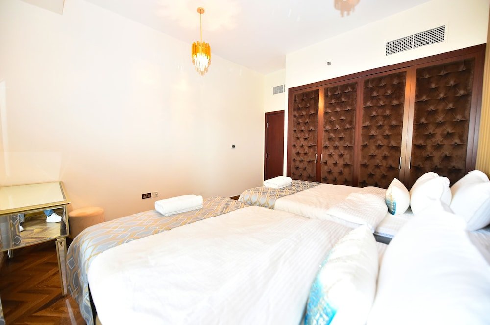 Дубай: JKN - Luxury 2 BR next to the JBR Beach
