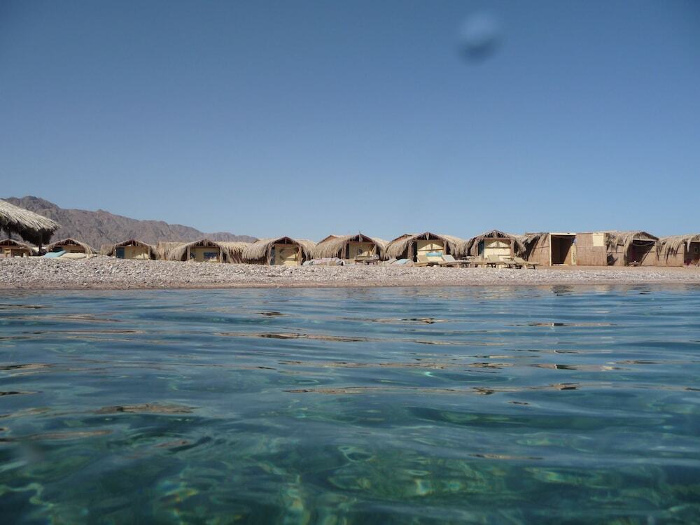 Таба: Sahara Beach Camp