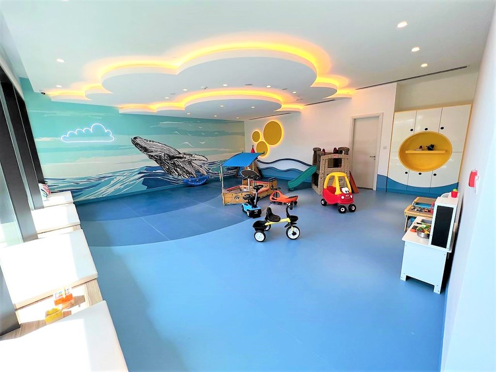 Дубай: Spacious 1 bedroom with balcony in Wilton Terraces