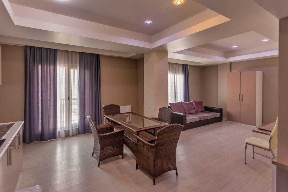 Баку: Diplomat Suites
