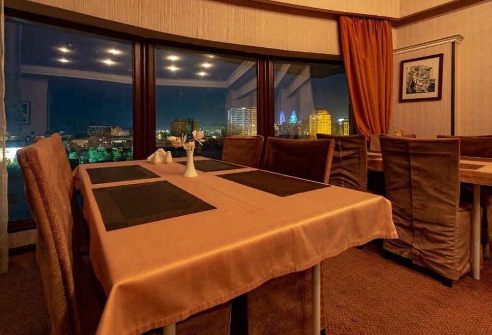 Баку: Diplomat Suites