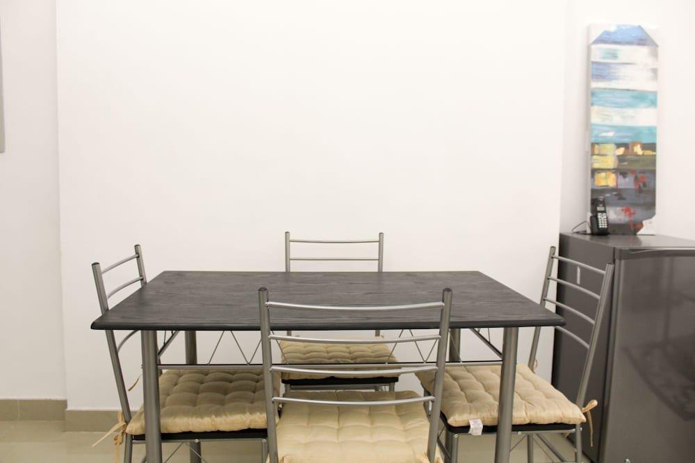 Дубай: OYO Home 121 Al Quasis 1BHK