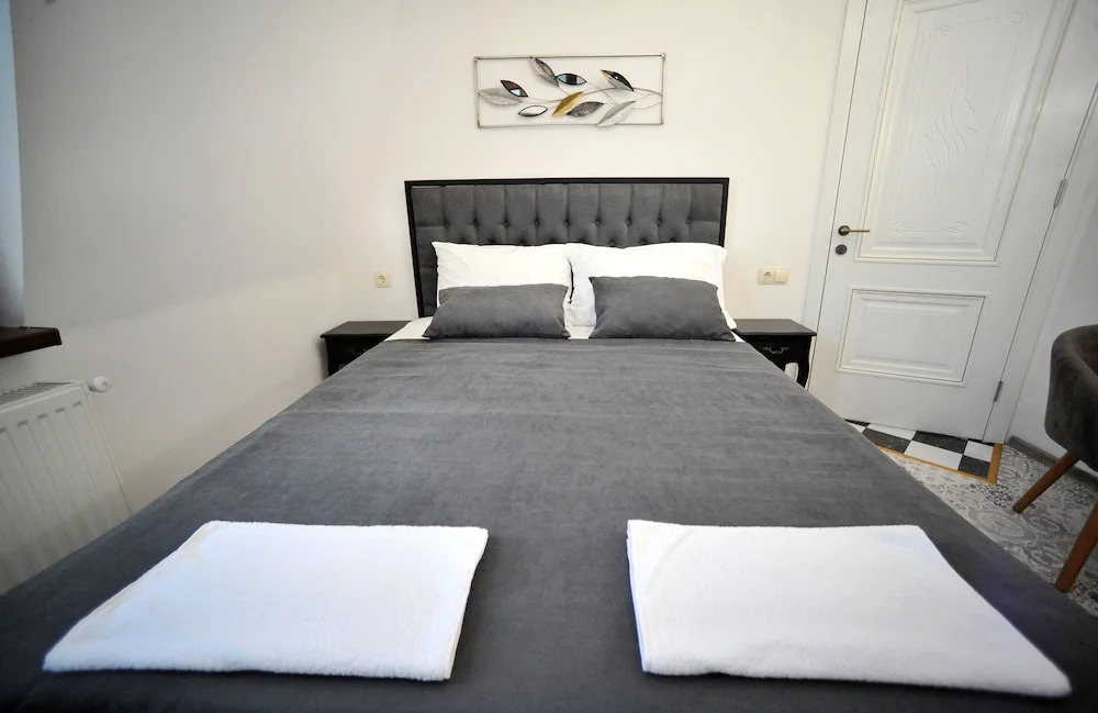 Тбилиси: Baoma Hotel