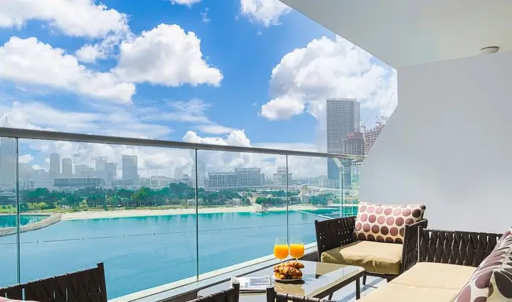 Azure Residence by LUX Holiday Home — фото 5
