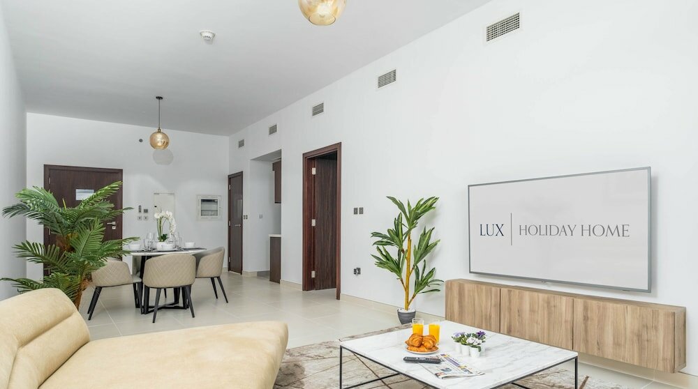 Дубай: Azure Residence by LUX Holiday Home