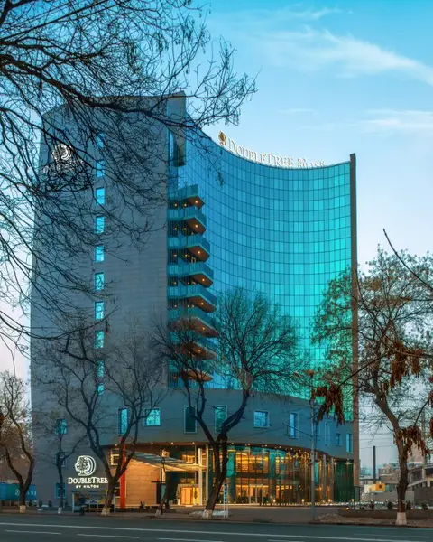 Doubletree By Hilton Yerevan (by Travel Agency) — фото 1