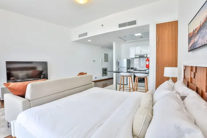 Дубай: Driven Holiday Homes - Binghatti Pearls