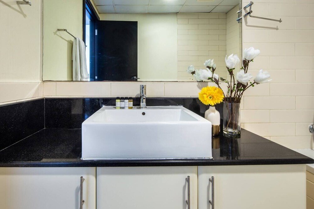 Дубай: Modern Design 1BR In Dubai Marina