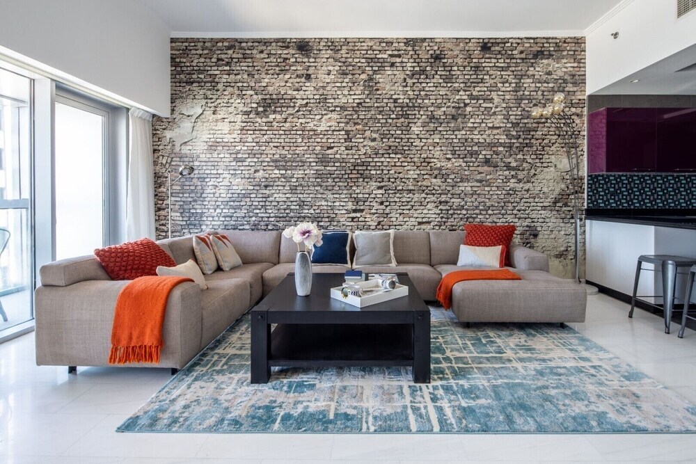 Дубай: Supreme 2BR Apartment - Cosmopolitan Living in Dubai Marina!