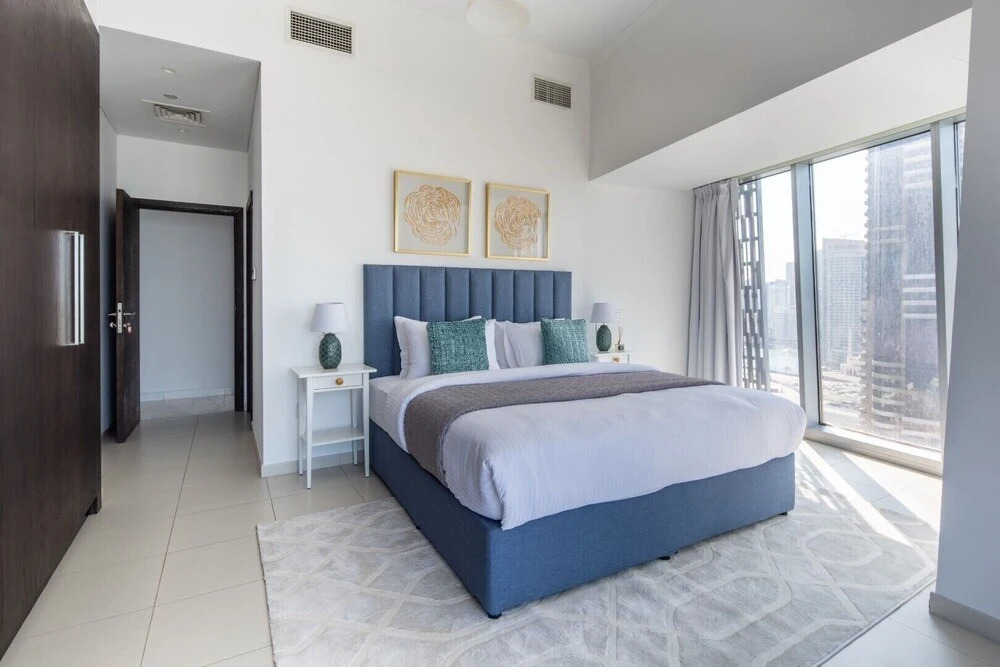 Дубай: Supreme 2BR Apartment - Cosmopolitan Living in Dubai Marina!