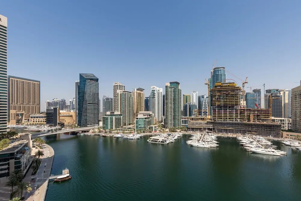 Дубай: Top-notch 2BR With Magical Marina Views!