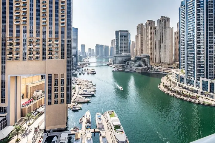 Дубай: Warm & Spacious 2BR in The Famous Dubai Marina