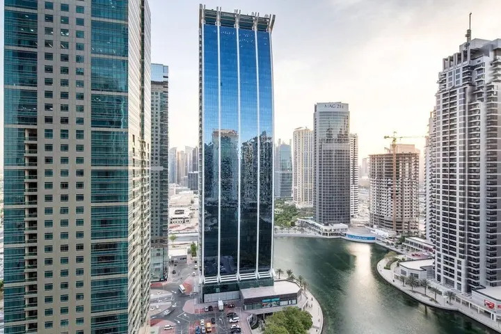 Дубай: Scandinavian Living in This Modern 2BR in Jlt!
