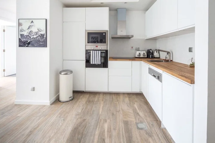 Дубай: Scandinavian Living in This Modern 2BR in Jlt!
