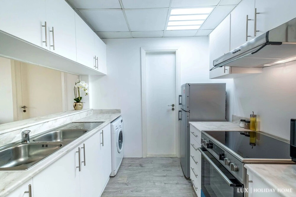 Дубай: LUX Holiday Home - MAG 214 Tower 1