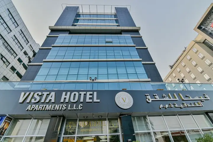 Vista Hotel Apartments Deluxe — фото 1