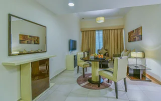 Дубай: Vista Hotel Apartments Deluxe