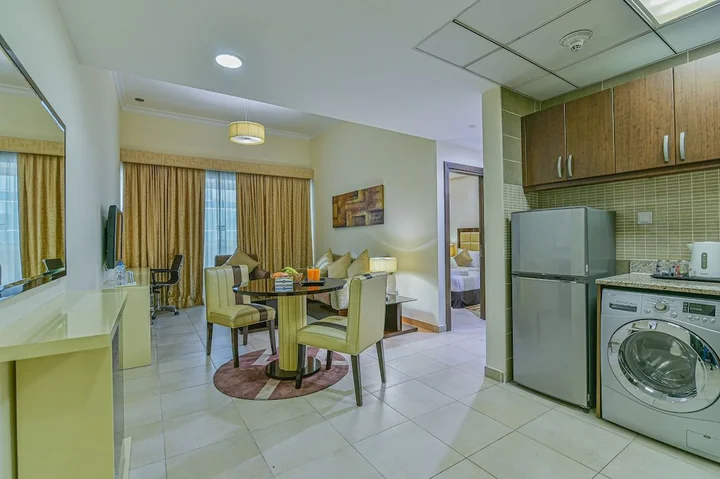 Дубай: Vista Hotel Apartments Deluxe