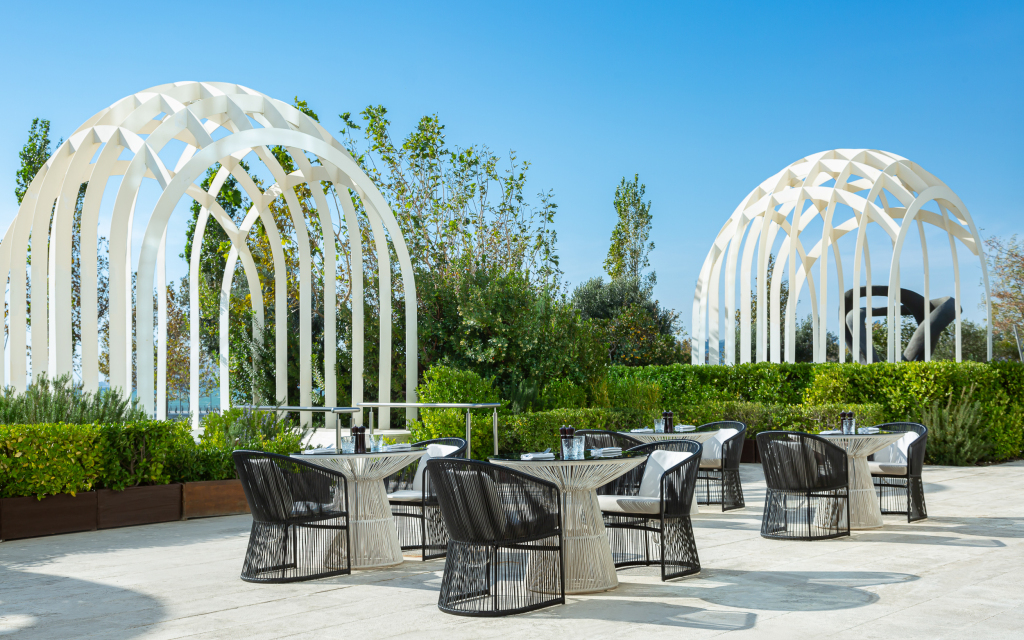 Баку: Отель Baku Marriott Hotel Boulevard
