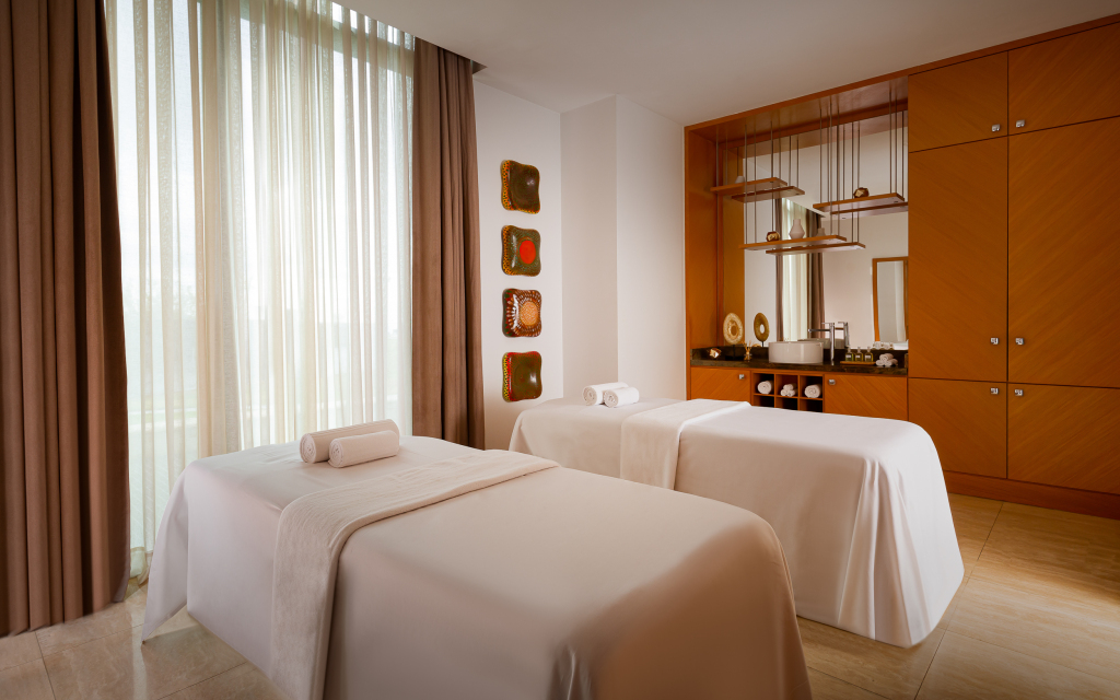 Баку: Отель Baku Marriott Hotel Boulevard