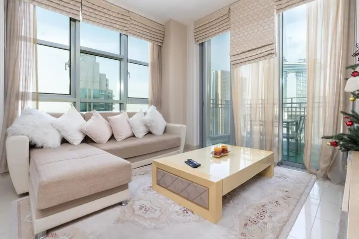 Дубай: 1BR Apt Top Floor Burj Sea Views Downtown