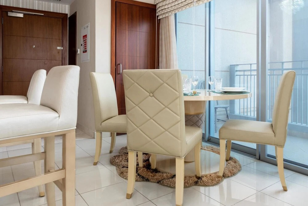 Дубай: 1BR Apt Top Floor Burj Sea Views Downtown