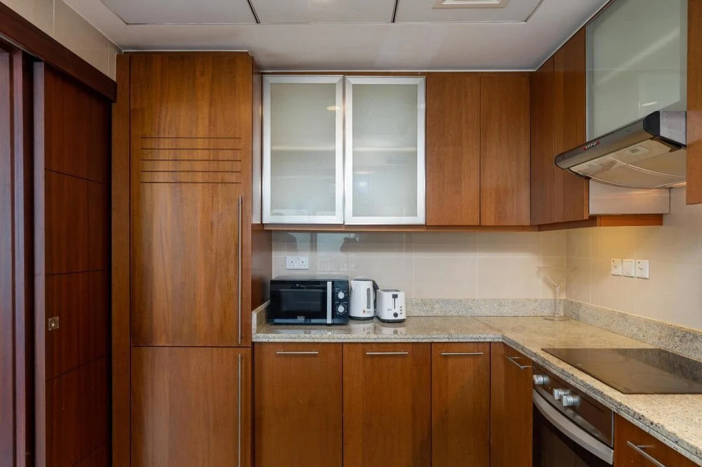 Дубай: 1BR Apt Top Floor Burj Sea Views Downtown