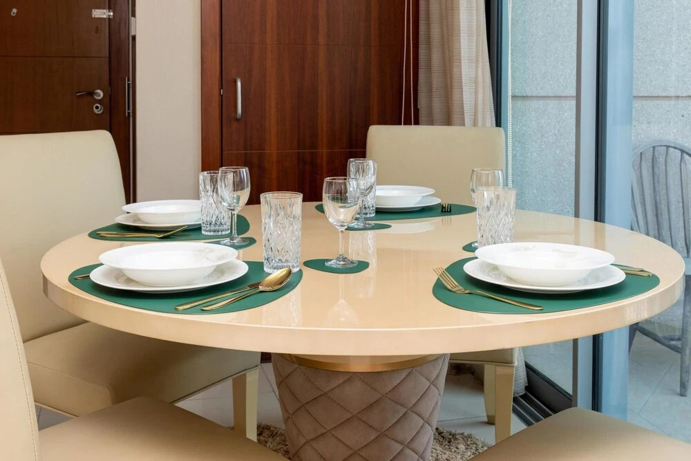 Дубай: 1BR Apt Top Floor Burj Sea Views Downtown