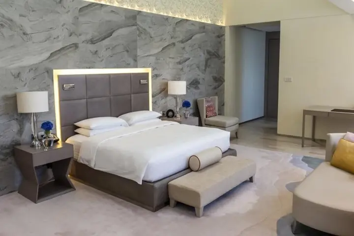 Дубай: Hyatt Regency Dubai Creek Heights Residences