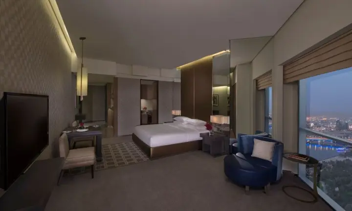 Дубай: Hyatt Regency Dubai Creek Heights Residences