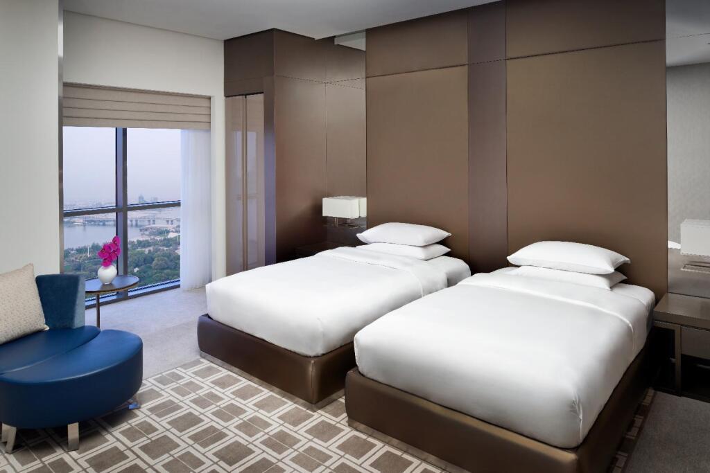 Дубай: Hyatt Regency Dubai Creek Heights Residences