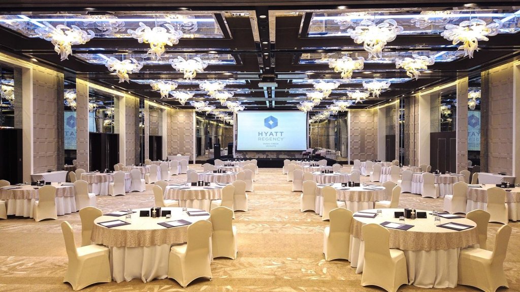 Дубай: Hyatt Regency Dubai Creek Heights Residences