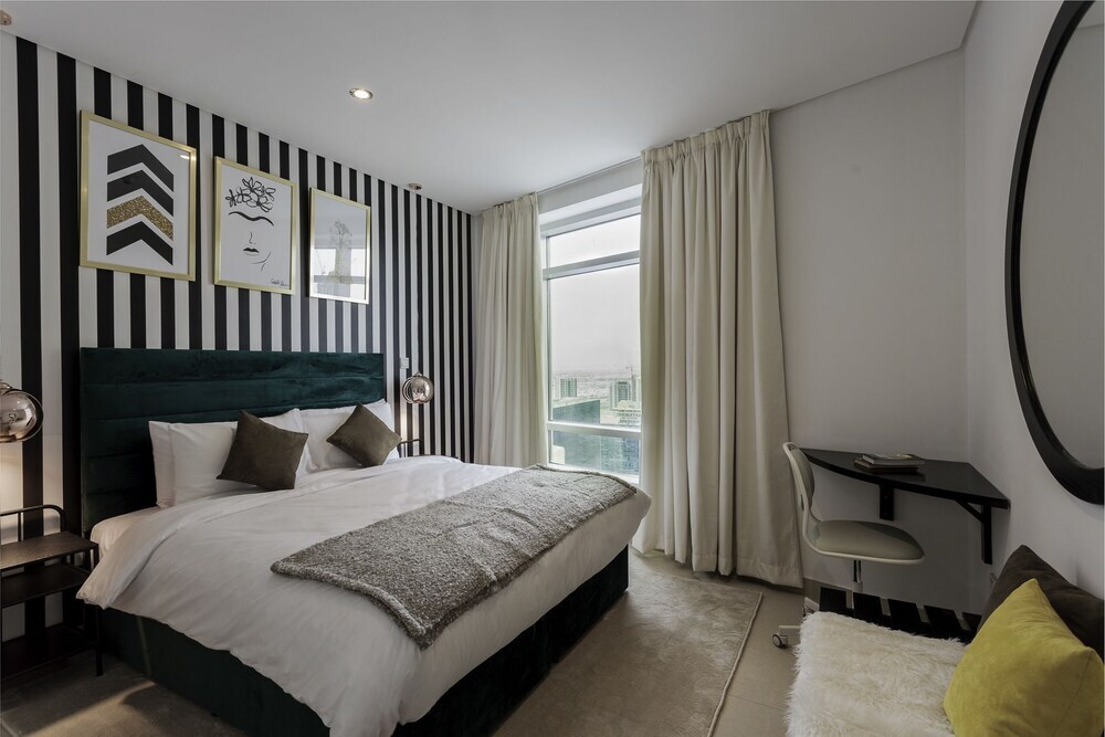 Дубай: One Perfect Stay - 1BR at Burj Views