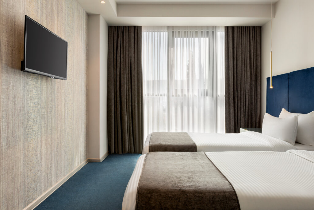 Тбилиси: Отель Ramada By Wyndham Tbilisi Old City