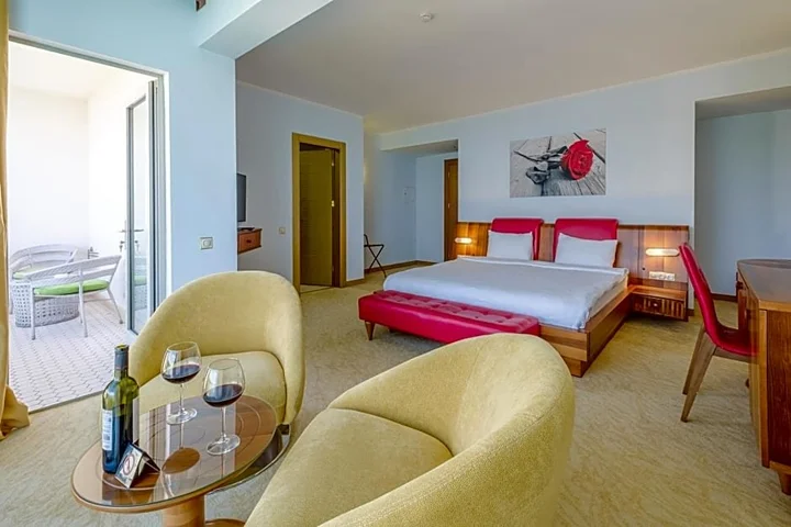 Цихисдзири: Castello Mare All Inclusive Resort