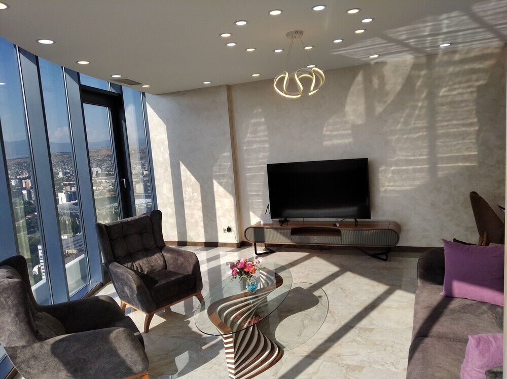 Тбилиси: King David Residence
