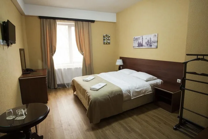 Тбилиси: Lords Hotel