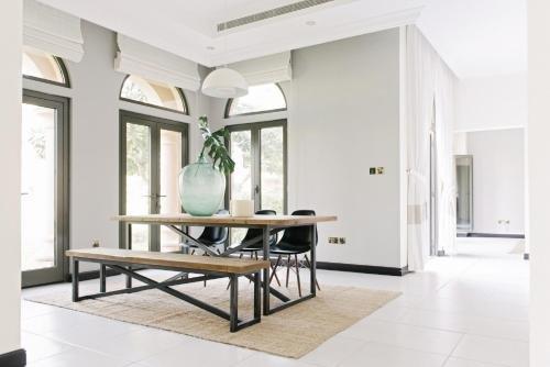 Дубай: The Palm Jumeirah Villas - Frond N by Kennedy Towers