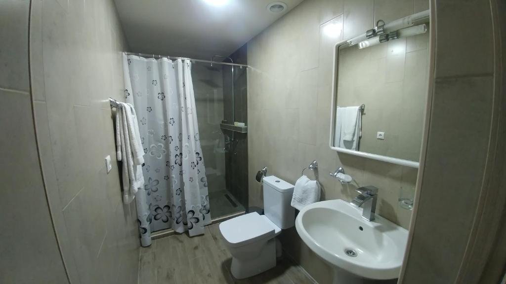 Ереван: Cross Apartments and Tours