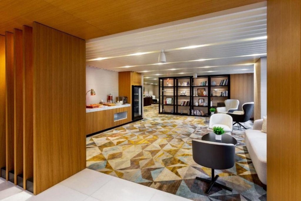 Дубай: Millennium Place Mirdif Apartments