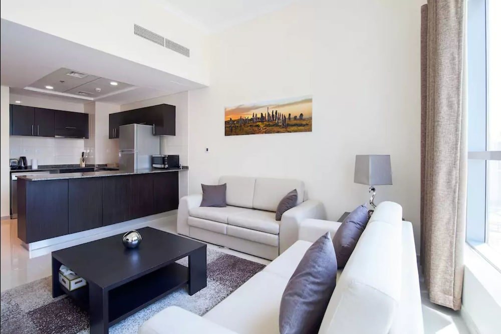 Дубай: Driven Holiday Homes - Bay Central