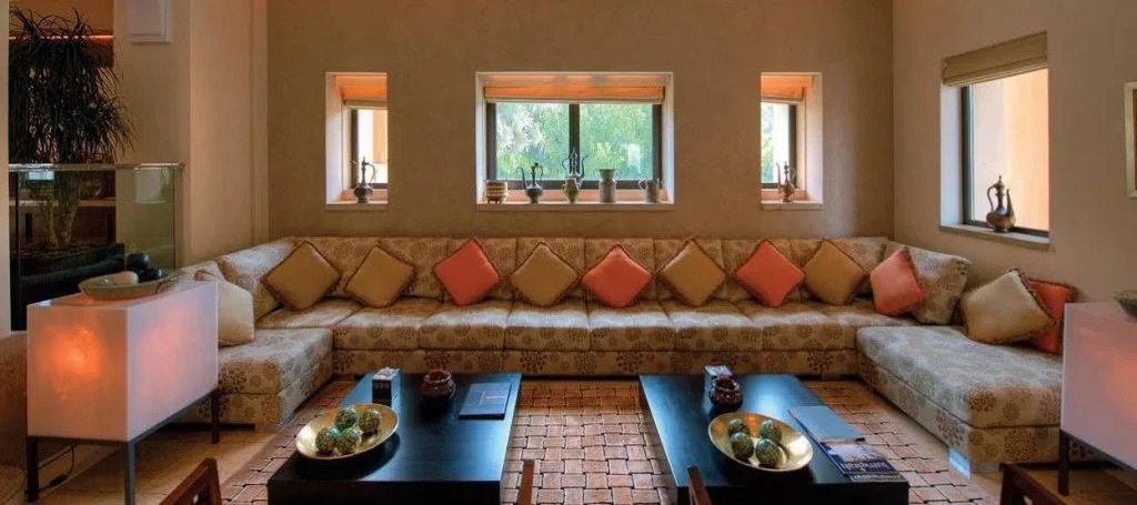 Дубай: Jumeirah Malakiya Villas