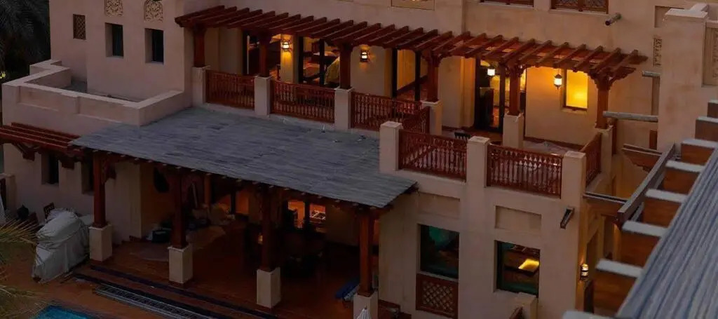 Дубай: Jumeirah Malakiya Villas