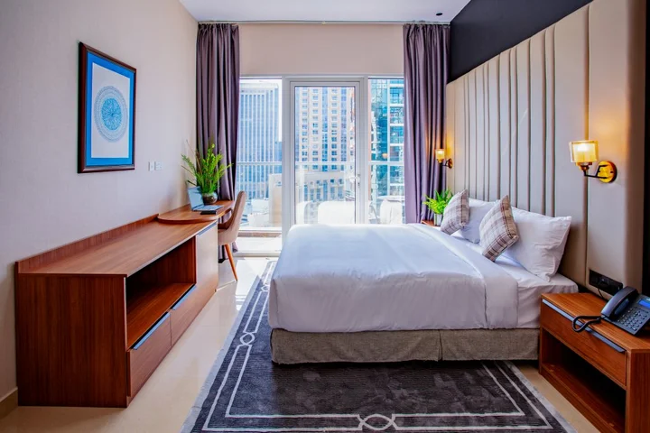 Дубай: Royal Regency Suites Marina