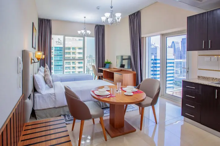 Дубай: Royal Regency Suites Marina