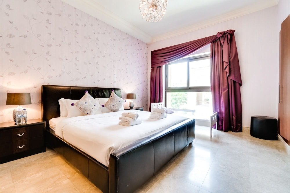 Дубай: Fairmont North Luxury 2 BR Apt Palm