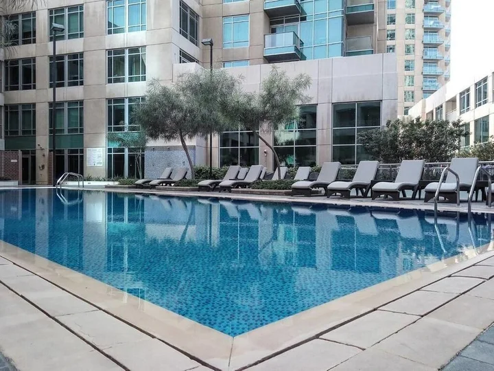 Дубай: Luton Vacation Home Burj Views